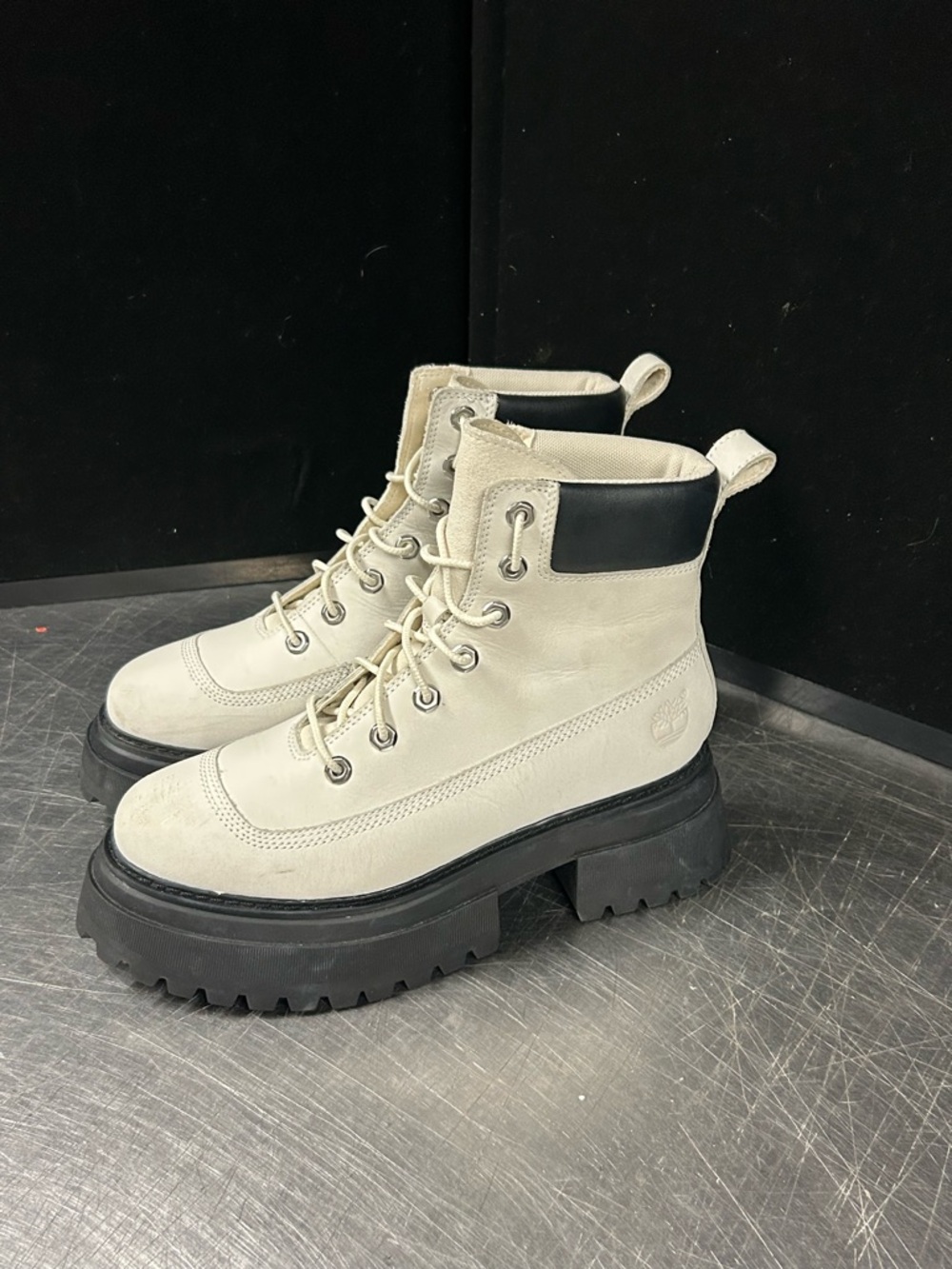 Timberland Sky Boots Size 8.5 Women